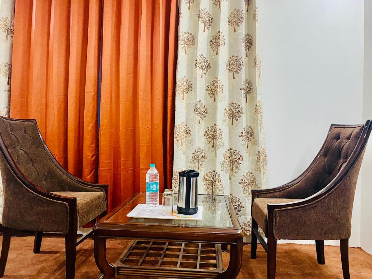 שימלה Royal Green Mashobra - Mountain And Valley View Rooms מראה חיצוני תמונה